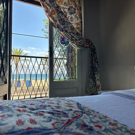 Vilador Beach Hotel Masnou Ngoại thất bức ảnh