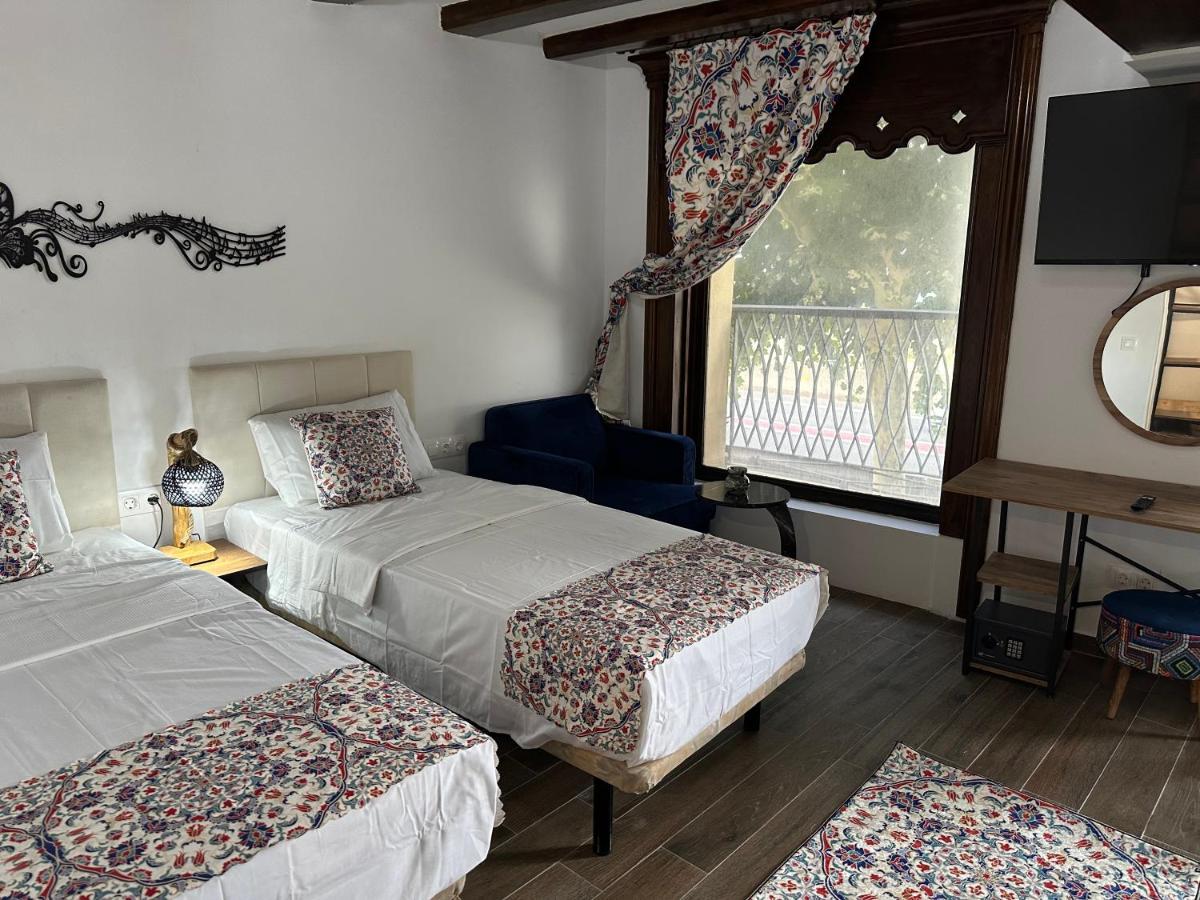 Vilador Beach Hotel Masnou Ngoại thất bức ảnh