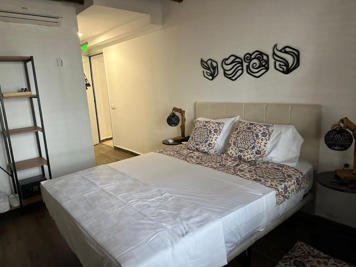 Vilador Beach Hotel Masnou Ngoại thất bức ảnh