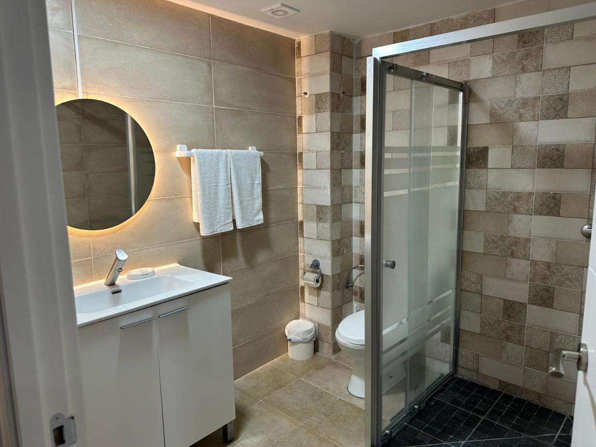 Vilador Beach Hotel Masnou Ngoại thất bức ảnh