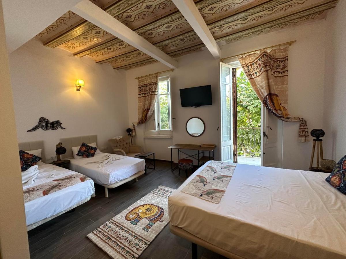 Vilador Beach Hotel Masnou Ngoại thất bức ảnh