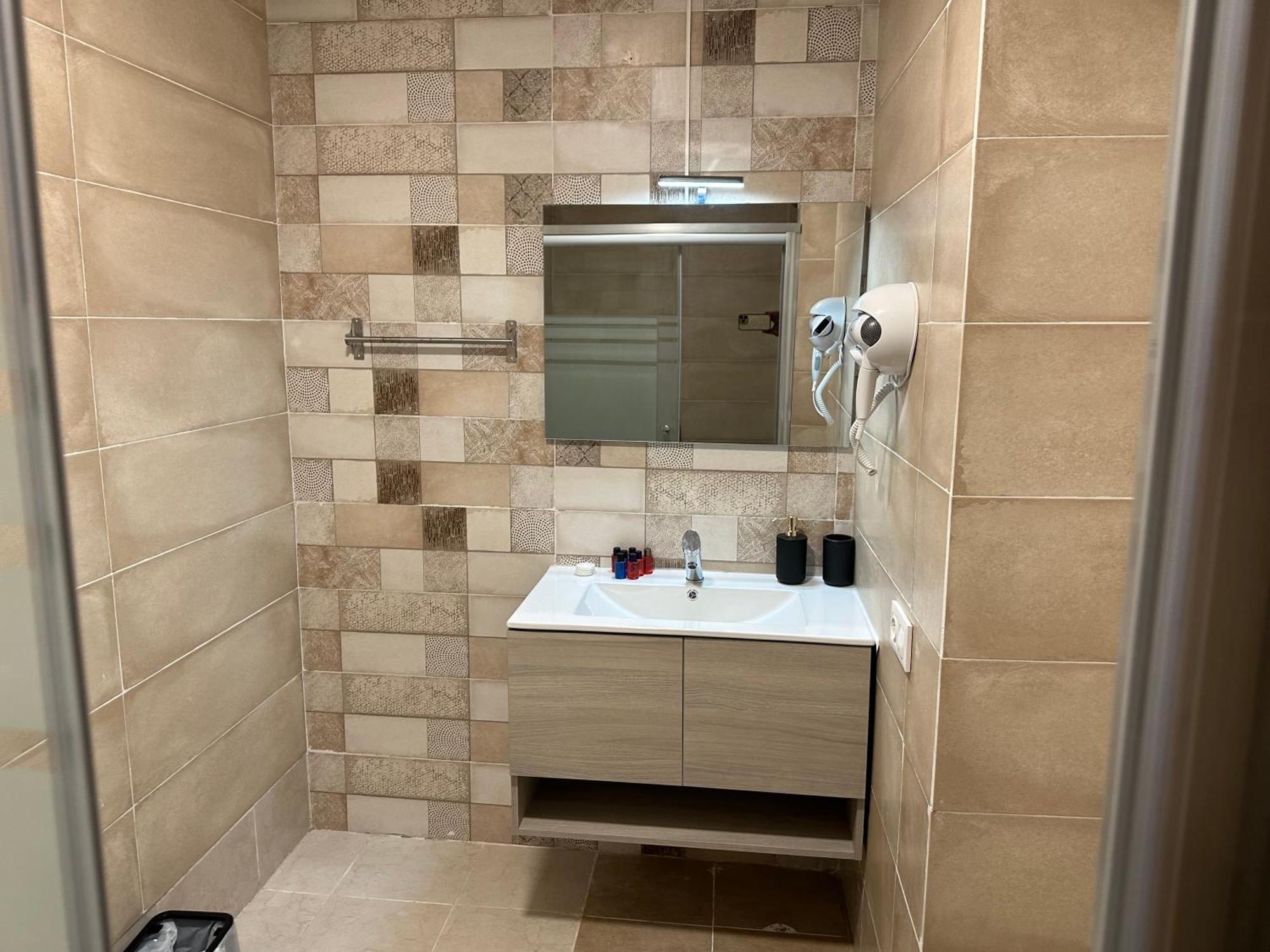 Vilador Beach Hotel Masnou Ngoại thất bức ảnh